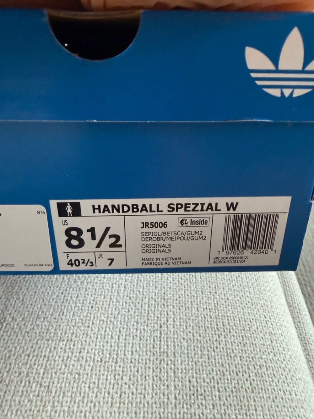 Adidas Handball Spezial W Pink Suede Sneakers with Red Accents - Picture 7 of 8